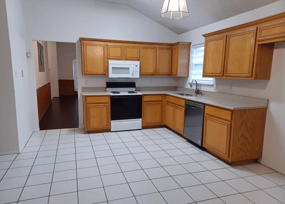 5707 Blue Meadow Trail Arlington, TX 76017