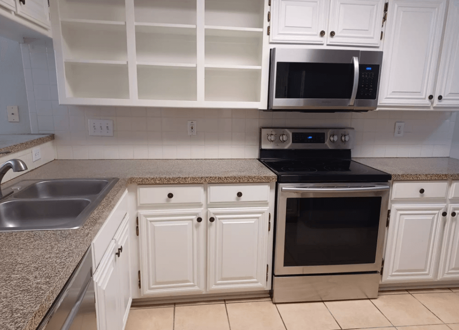 4245 Rustic Dr Grapevine, TX 76051
