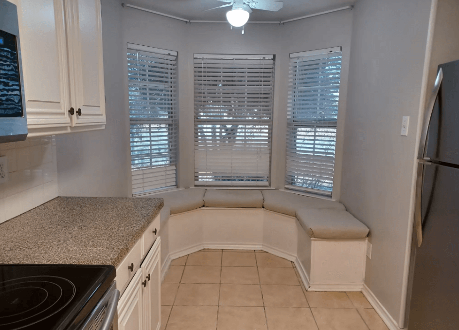4245 Rustic Dr Grapevine, TX 76051