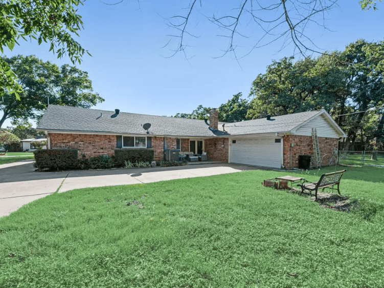 1601 Northlake Court, Arlington, TX 76012