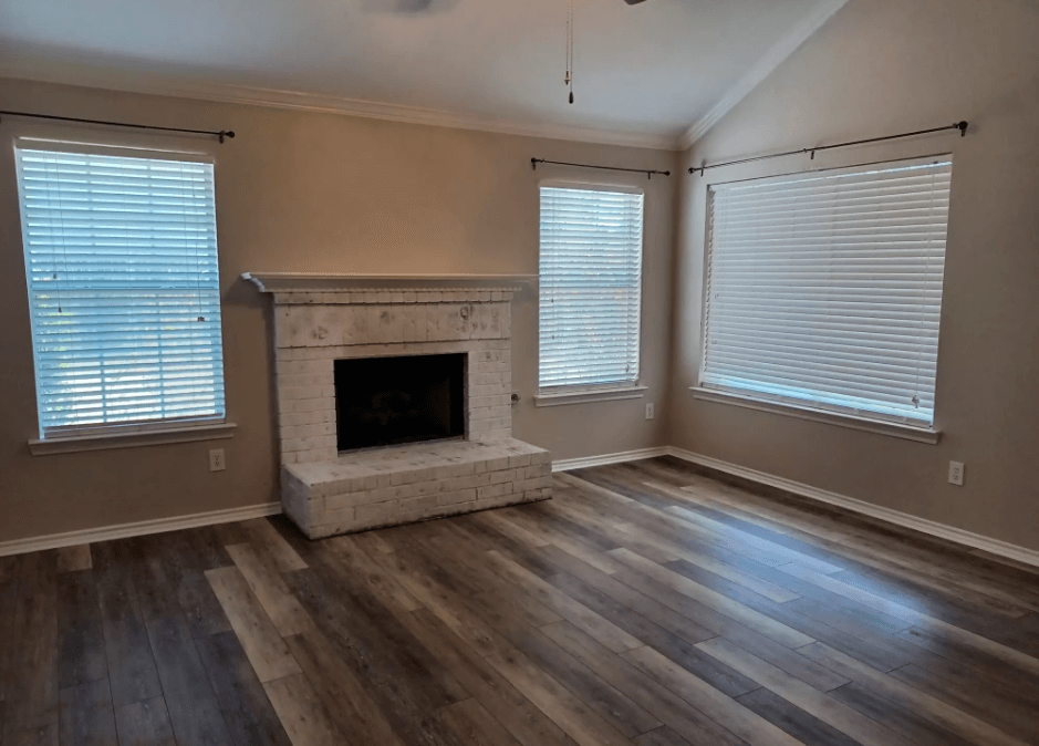4245 Rustic Dr Grapevine, TX 76051